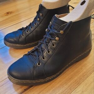 Dr. Martens Boots size 9